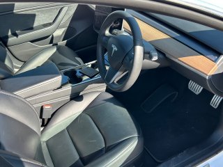 /photos/9522/09d4e872-178f-60e3-5745-bc611a5d0ad1_i320x240.jpg