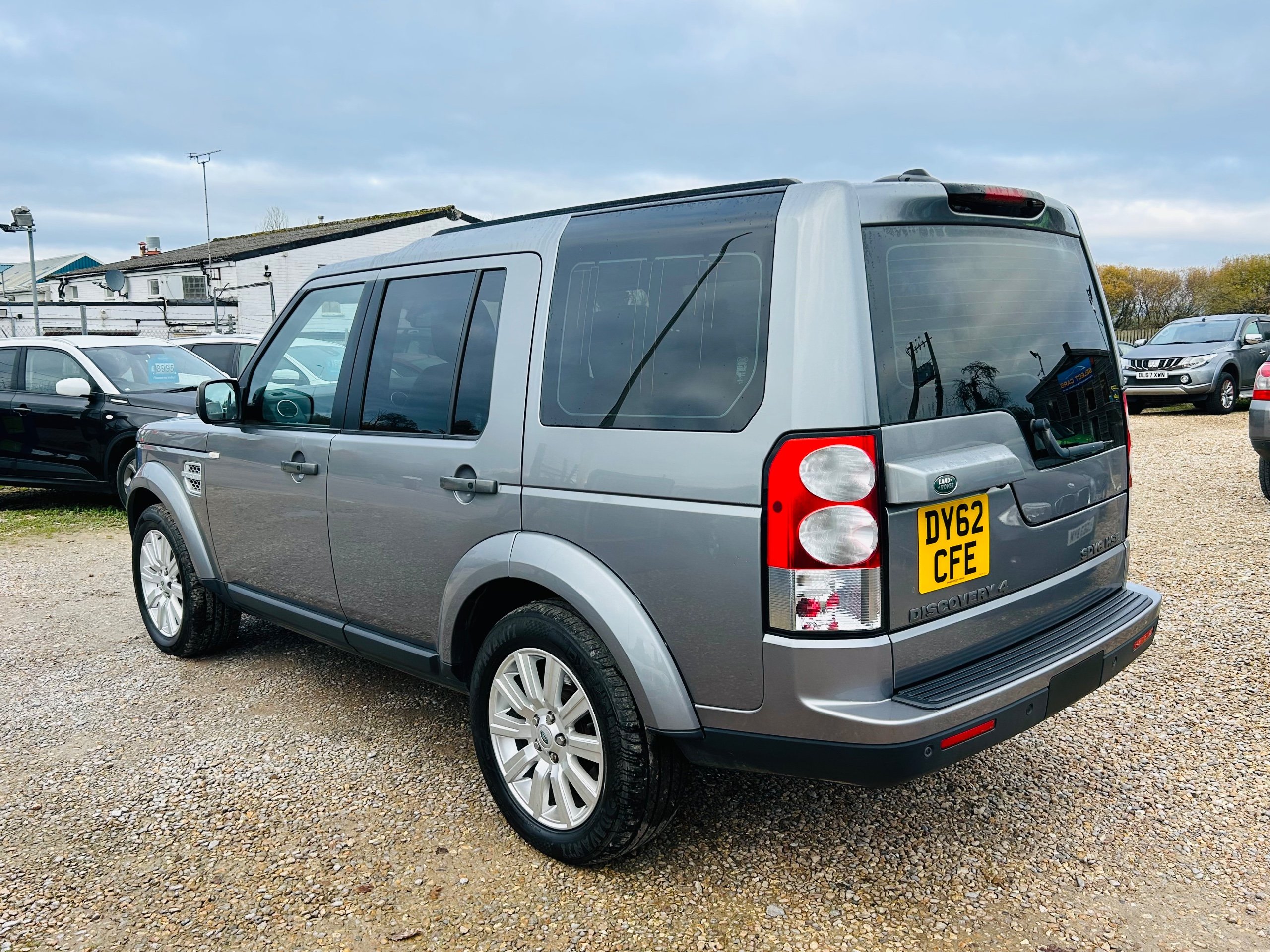Used 2012 Land Rover Discovery 3.0 SDV6 255 HSE 5dr Auto for sale in