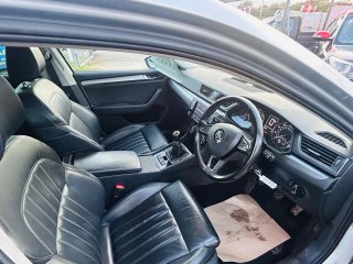 /photos/9522/55d9e9ea-eedc-e858-ce7b-59e7999fbd39_i320x240.jpg