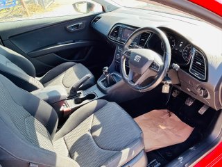 /photos/9522/5e2ab492-1201-904d-c08c-7d673ab19ffc_i320x240.jpg