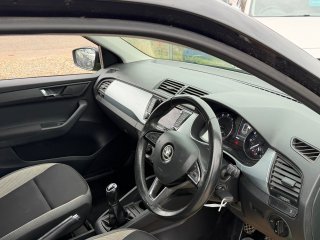 /photos/9522/6b36682a-ce9d-61e4-3e51-2f02bb5ac828_i320x240.jpg