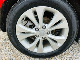 /photos/9522/6c285709-2b97-e4f8-2bb1-40923a7a6655_i320x240.jpg