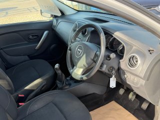 /photos/9522/8102f421-57dc-0b29-9730-b82f646a0036_i320x240.jpg