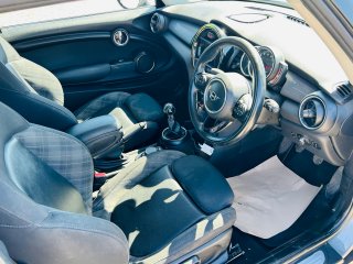 /photos/9522/8aebb1da-a653-37cd-1637-00fd7dc1aa34_i320x240.jpg