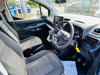 /photos/9522/8b90c7f1-58f2-dddf-84fc-b869d8f999b8_i320x240.jpg