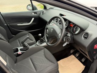 /photos/9522/a6e1a4e8-8b2d-153b-b4b2-3a2f8630741f_i320x240.jpg