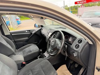/photos/9522/b1c53b81-2eb2-843e-c703-69514773fb96_i320x240.jpg