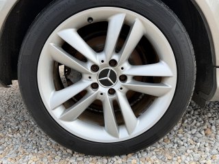 /photos/9522/e5d772c5-75cb-8bf3-45fc-aa67c2a88bcb_i320x240.jpg