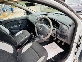/photos/9522/f477d330-fb1a-ee08-25d6-1ea8ab3089d2_i320x240.jpg